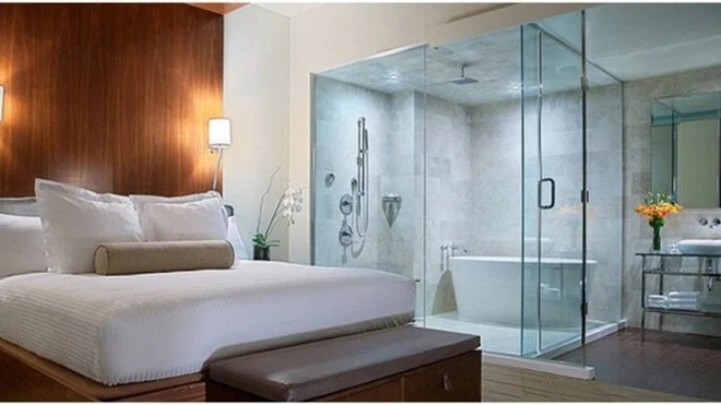 Tại sao nên bật đèn phòng tắm khi ngủ trong khách sạn? Người phục vụ phòng lâu năm tiết lộ bí mật bất ngờ phía sau-1