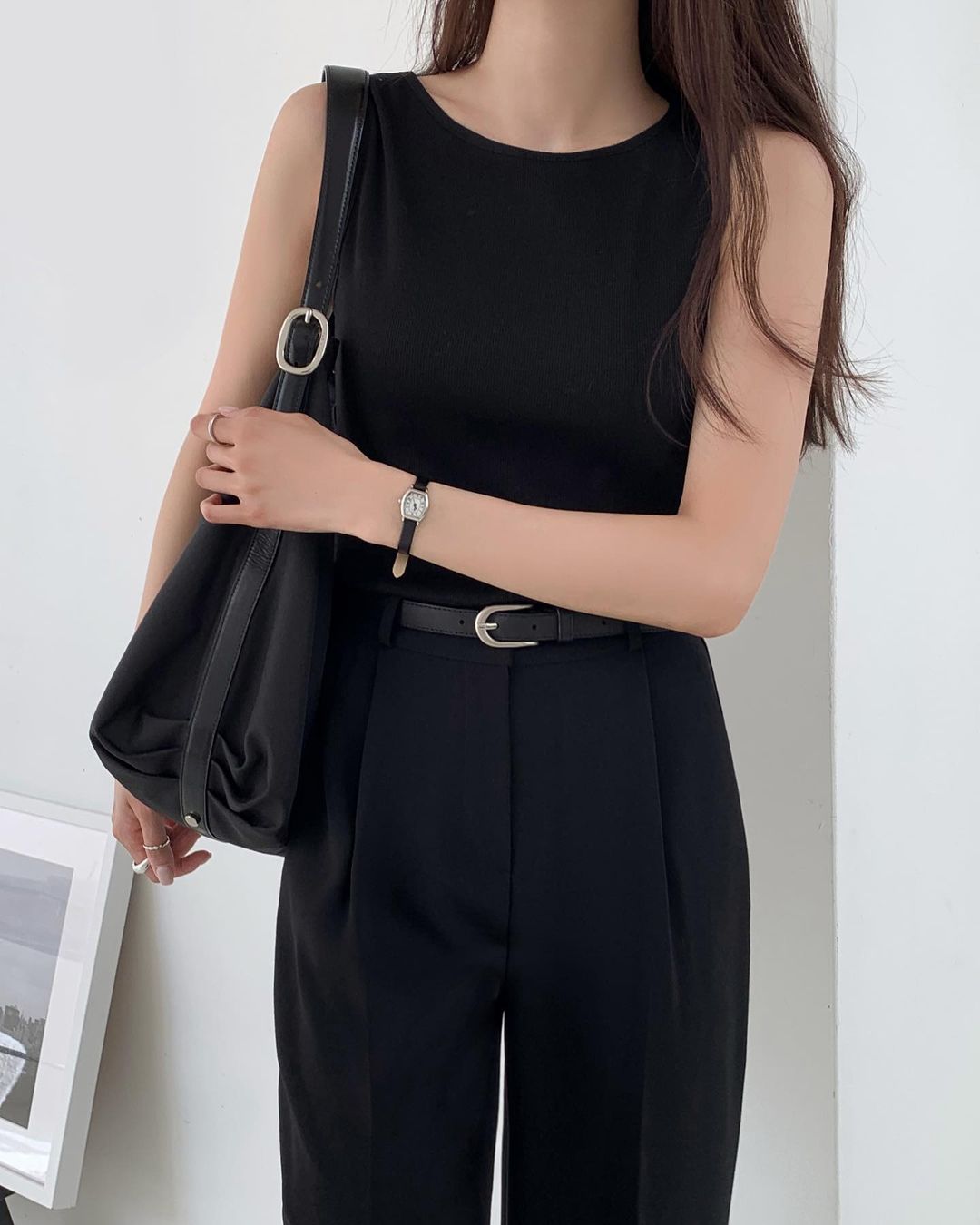 Diện áo tank top với 5 item sau sẽ giúp bạn ghi điểm mặc đẹp như fashionista-5