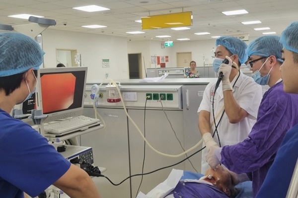 Tai nạn sinh hoạt khiến người phụ nữ Hà Nội phải đi cấp cứu ngay sau khi ngủ dậy-1