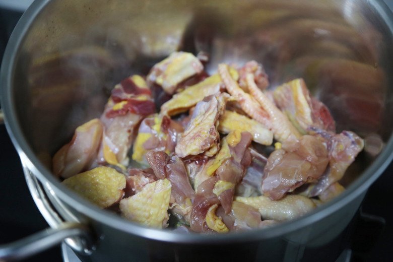 Thịt gà kho không đã ngon, thêm củ này vào món ăn thêm lạ miệng, đánh bay nồi cơm-4