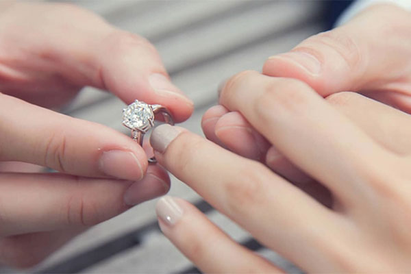 Mới cưới nhưng tôi cảm thấy cô đơn khi sống trong nhà chồng-2