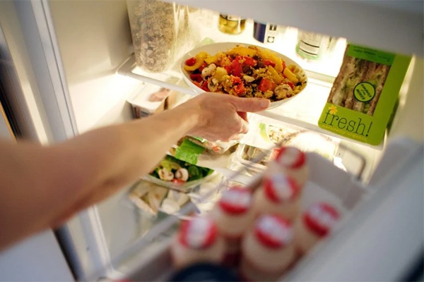 Phát hiện salon làm tóc cung cấp dịch vụ nam khoa Cậu bé Nga-VIP-2