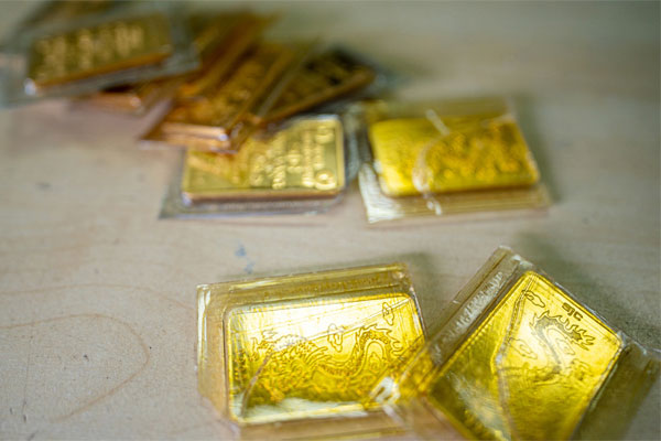 Giá vàng hôm nay 16/5/2024: Vàng SJC hạ nhiệt, giảm về 90 triệu đồng/lượng-2