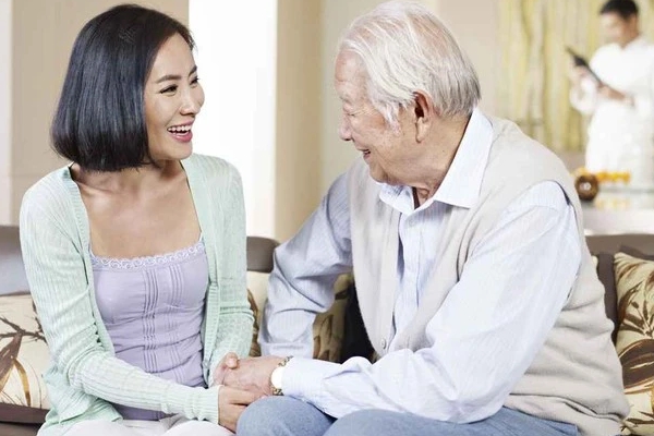 7 việc cha mẹ có con thành công thường làm, điều thứ 3 ít ai ngờ đến-4