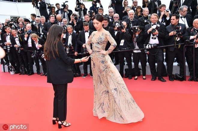 Trò lố gây kinh hãi của đội quân Cbiz tại thảm đỏ Cannes-9