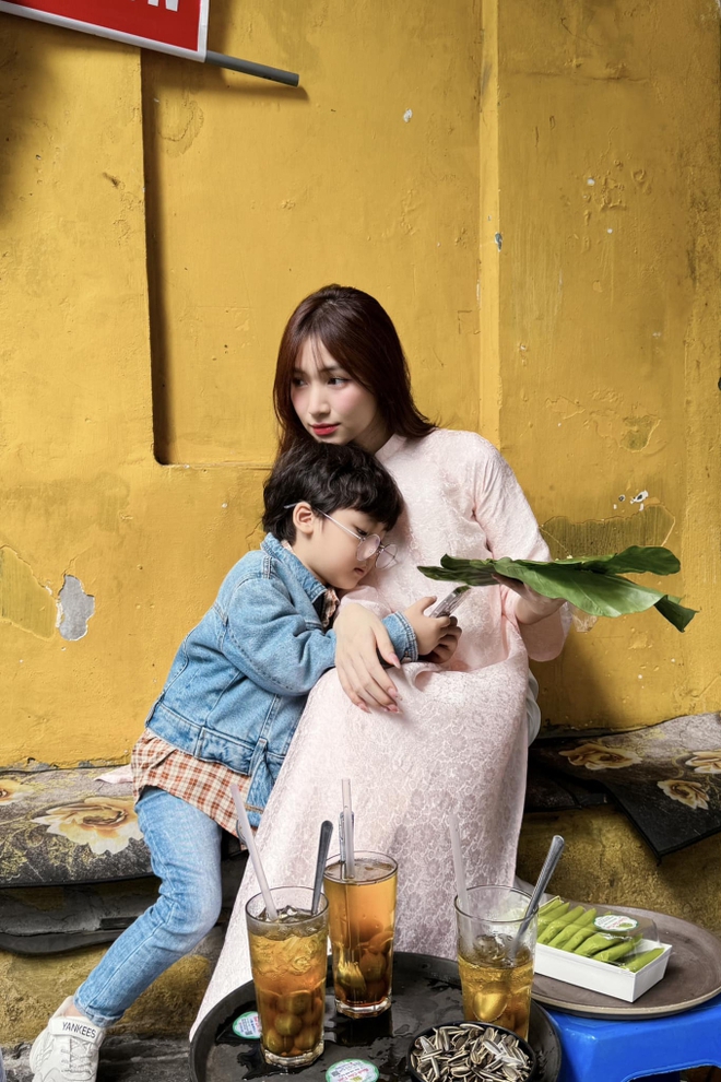 Hà Đức Chinh khoe cận cảnh bụng bầu tròn lẳn của Mai Hà Trang, muốn làm một việc cho con trai Hòa Minzy nhưng bị nữ ca sĩ nói phũ-3