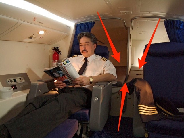 Tại sao phi công có thể thoải mái ngủ trong khi máy bay đang chở đầy hành khách?-1