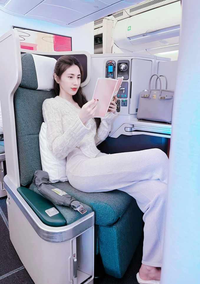 Vừa khoe ảnh biệt thự, Thủy Tiên liền phải lên tiếng đáp trả khi bị antifan chất vấn-6