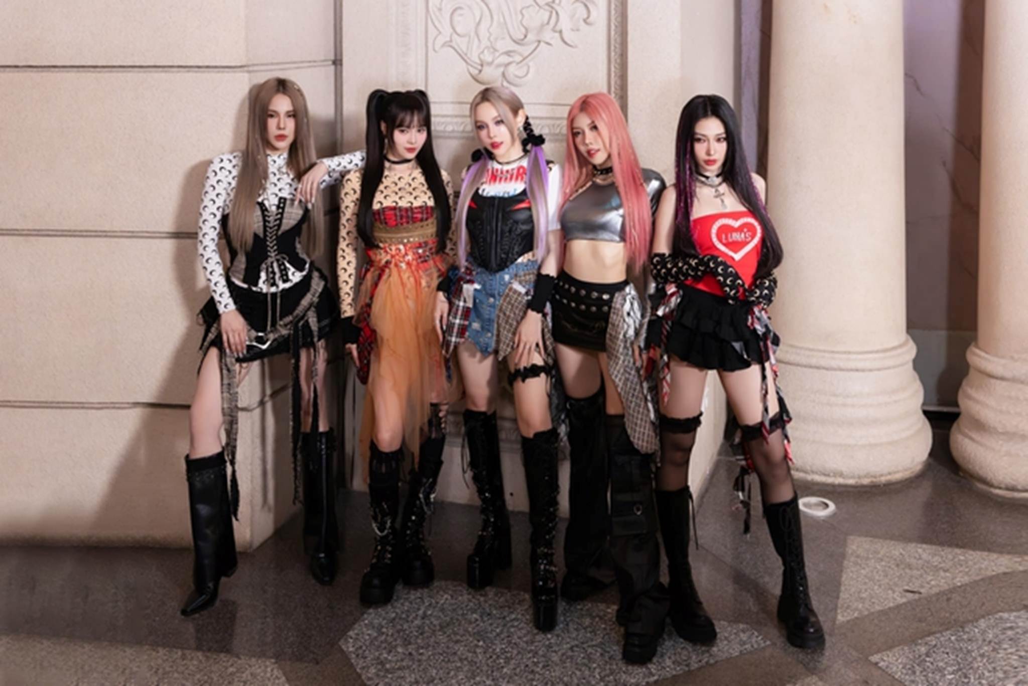 Mới đi du học được 2 tuần, Lan Ngọc rục rịch về nước-7