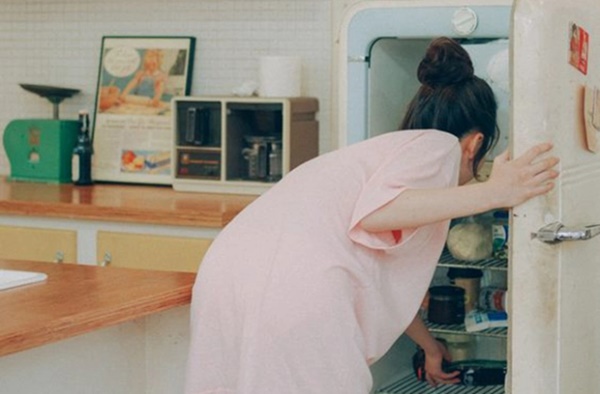 Tiếc rẻ 2 món ăn thừa để qua đêm trong tủ lạnh, chàng trai trả giá bằng 10 ngày nằm viện nguy kịch-2