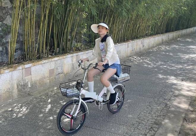 2 con gái vừa xinh xắn vừa đáng yêu, học giỏi của Hoa hậu Hương Giang và chồng Trung Quốc-3