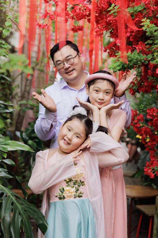 2 con gái vừa xinh xắn vừa đáng yêu, học giỏi của Hoa hậu Hương Giang và chồng Trung Quốc-7