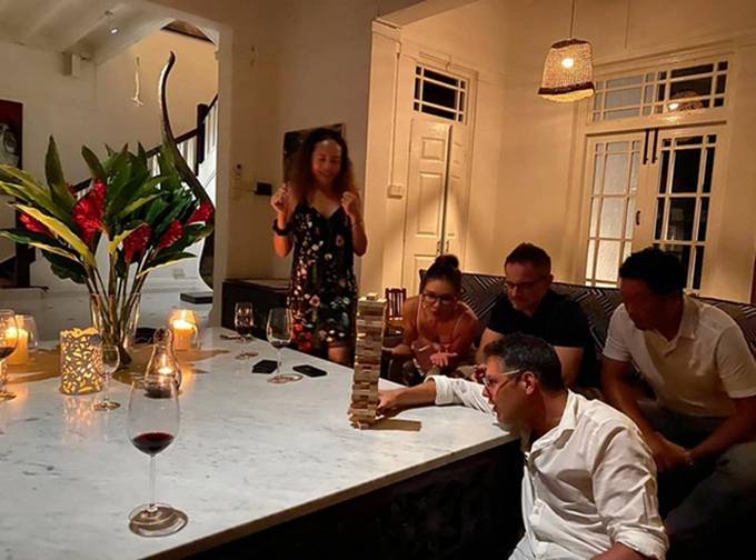 Ngọc trai đen của làng mẫu sau 17 năm giải nghệ có cuộc sống ra sao?-22