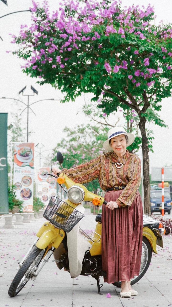 Dân mạng đua nhau thả tim bộ ảnh bằng lăng của 2 cụ bà ở viện dưỡng lão-7