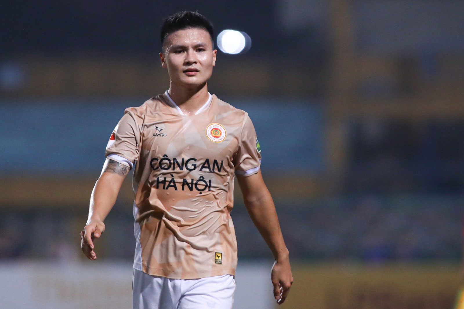Rộ tin đồn Quang Hải sang Nhật Bản thi đấu-1