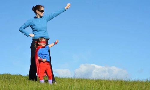 Giúp con trở thành đứa trẻ mạnh mẽ để có tương lai tươi sáng bằng 8 cách đơn giản-1
