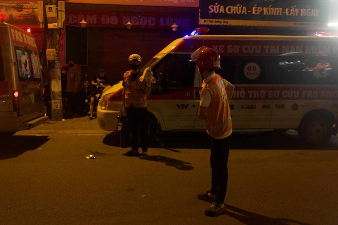 Thông tin vụ cháy ở Đường Láng khiến diễn viên Bình An cùng nhiều người mắc kẹt, phải leo mái nhà chờ ứng cứu-5