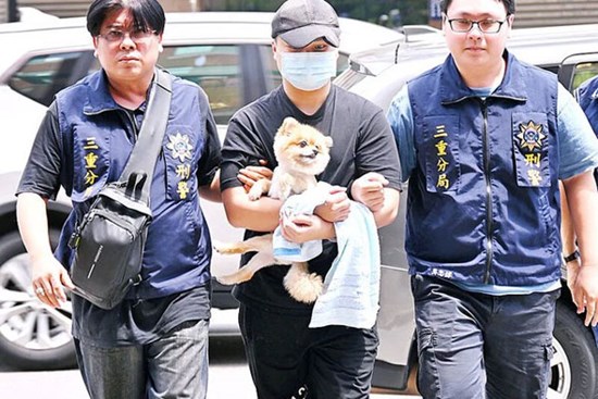 Sát hại 3 người thân, lúc bị bắt nghi phạm lại ôm theo một thứ khiến ai cũng bất ngờ