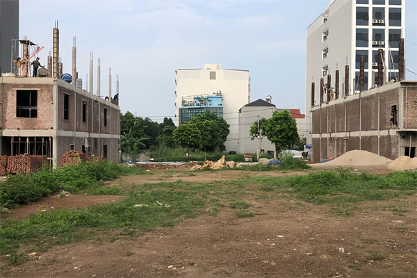 Giá đất Hòa Lạc nóng rẫy, nhà đầu tư nghi ngại rút khỏi thị trường-1