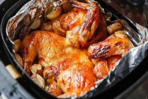 Lót giấy bạc trong nồi chiên không dầu có an toàn?-1