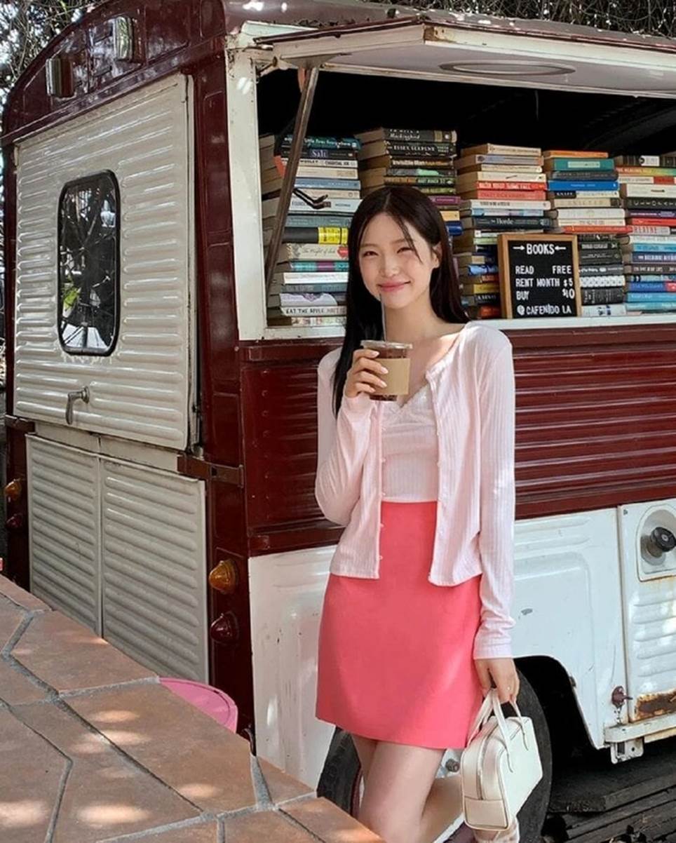 Kiểu áo vừa giúp bạn chống nắng vừa có vẻ ngoài thời thượng-2