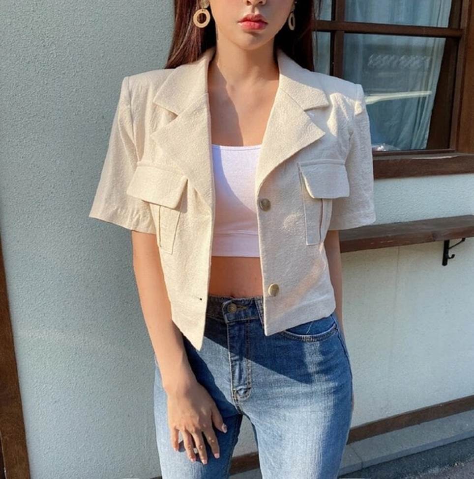 Kiểu áo vừa giúp bạn chống nắng vừa có vẻ ngoài thời thượng-3