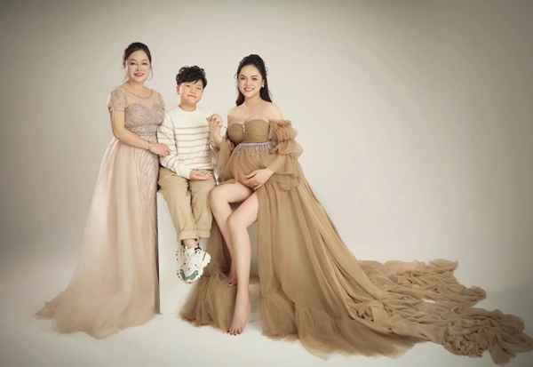 Nhan sắc Thu Quỳnh khi mang bầu lần 2-5