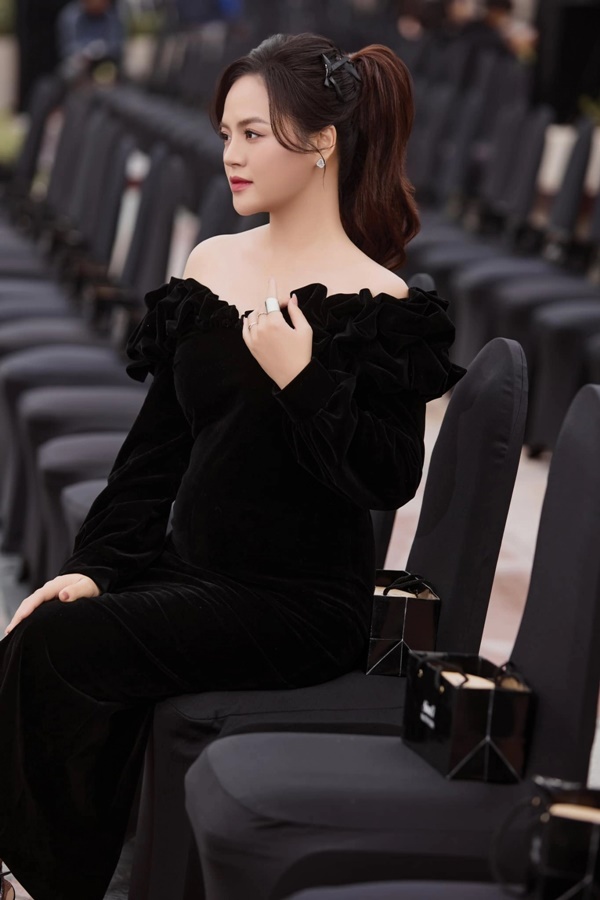 Nhan sắc Thu Quỳnh khi mang bầu lần 2-8