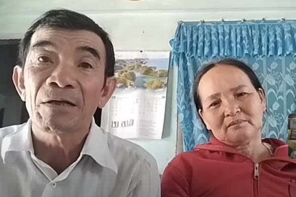 Clip: Cánh cửa kính vỡ tan thành nghìn mảnh sau khi bé trai đóng cửa-1