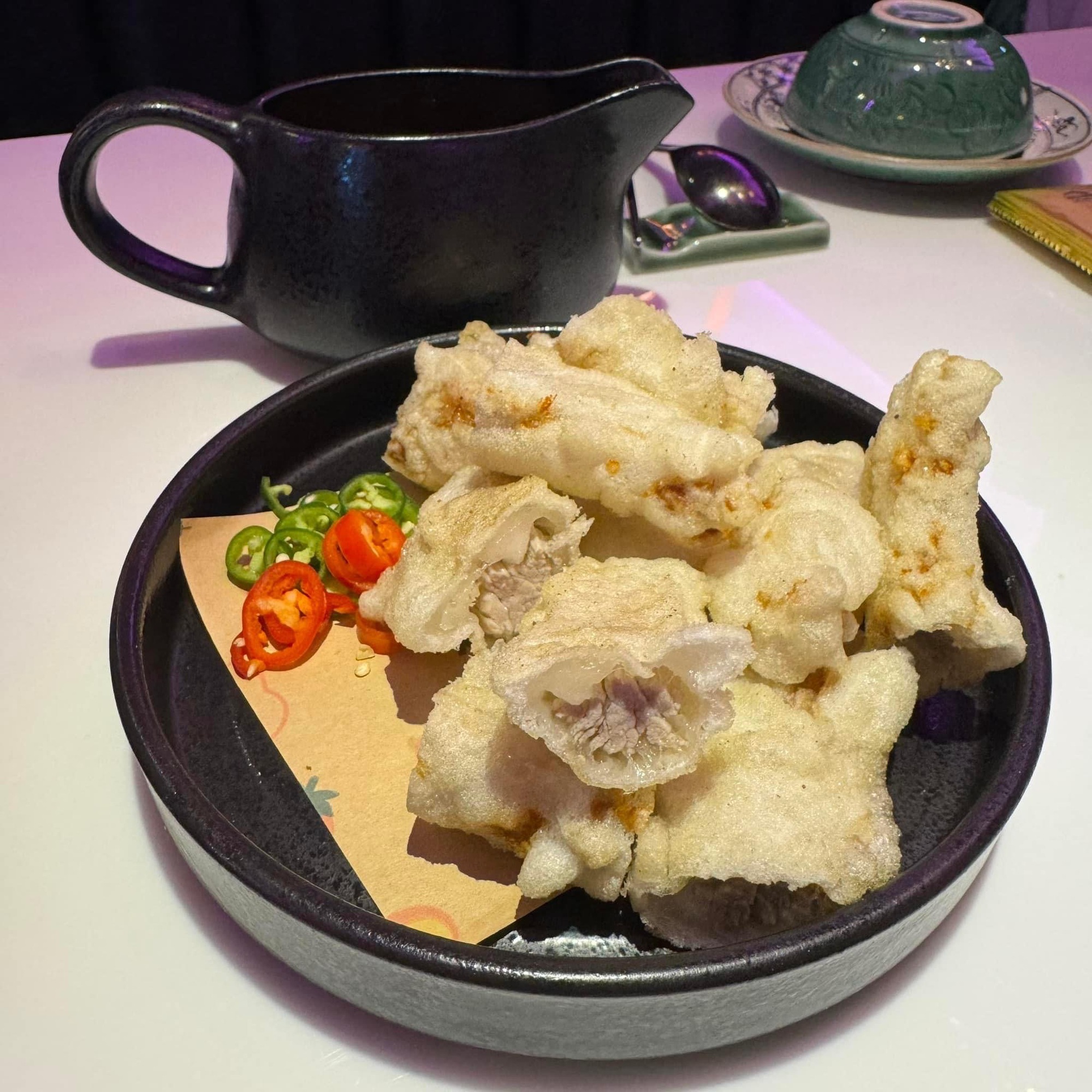 Hari Won lộ diện sau khi đột ngột vắng mặt trong buổi đi ăn cùng gia đình Trấn Thành-4