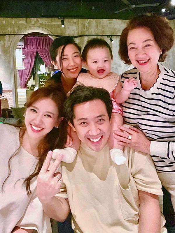 Hari Won lộ diện sau khi đột ngột vắng mặt trong buổi đi ăn cùng gia đình Trấn Thành-9