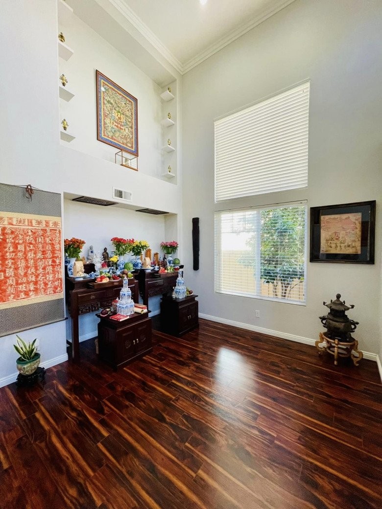 Diệu Hương đóng vai San trong ‘Hoa hồng trên ngực trái’ bây giờ ra sao?-13