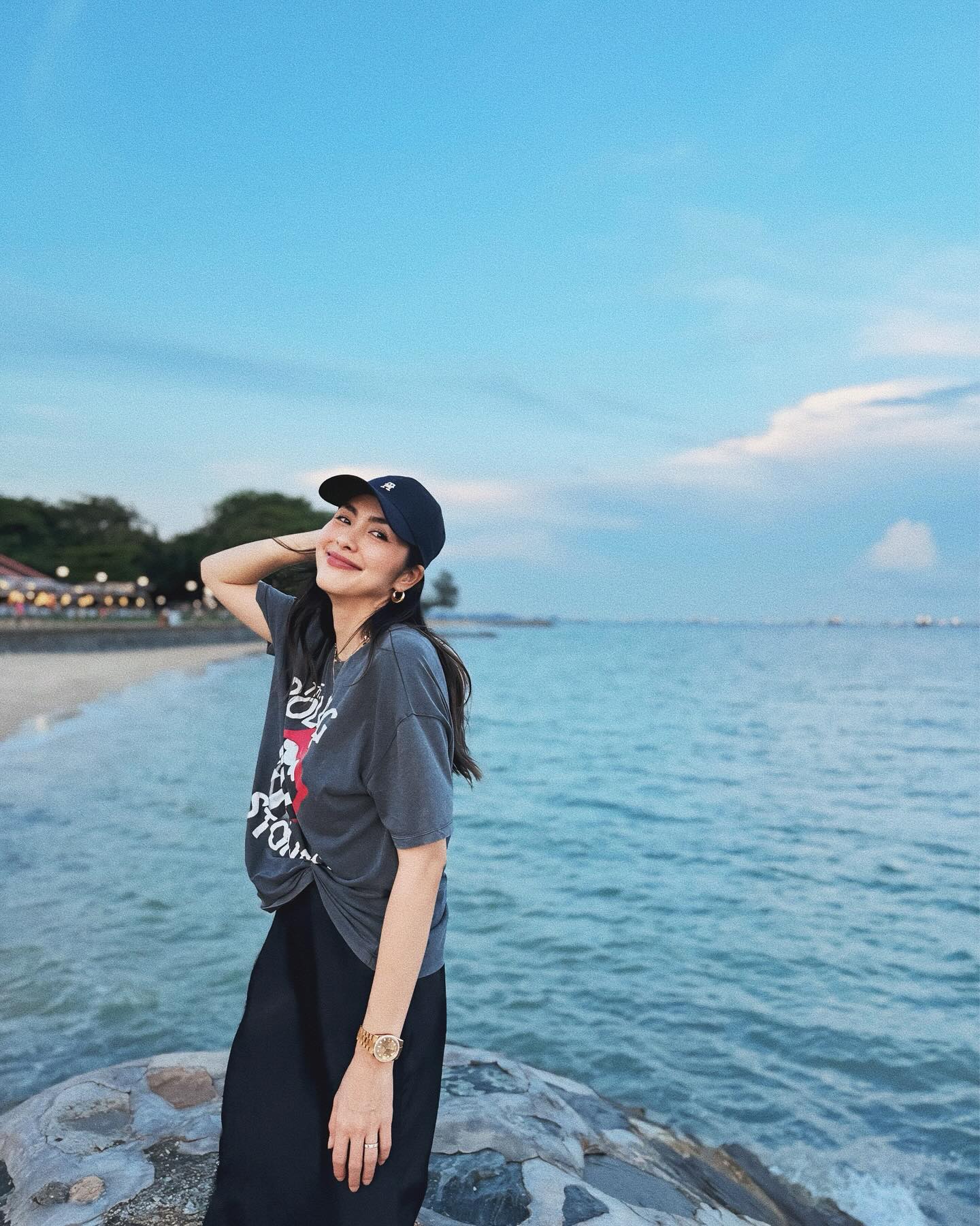 Muốn mặc áo phông đẹp suốt mùa hè, chị em hãy học hỏi 4 mỹ nhân Việt-13