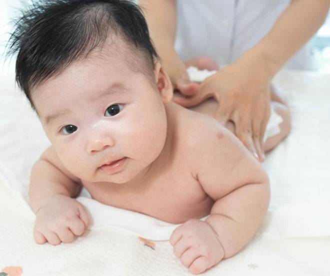 Từng hoang mang vì không biết chăm con, hot girl Sam giờ hạnh phúc khoe ảnh 2 em bé lai Hàn bụ bẫm, đáng yêu-7