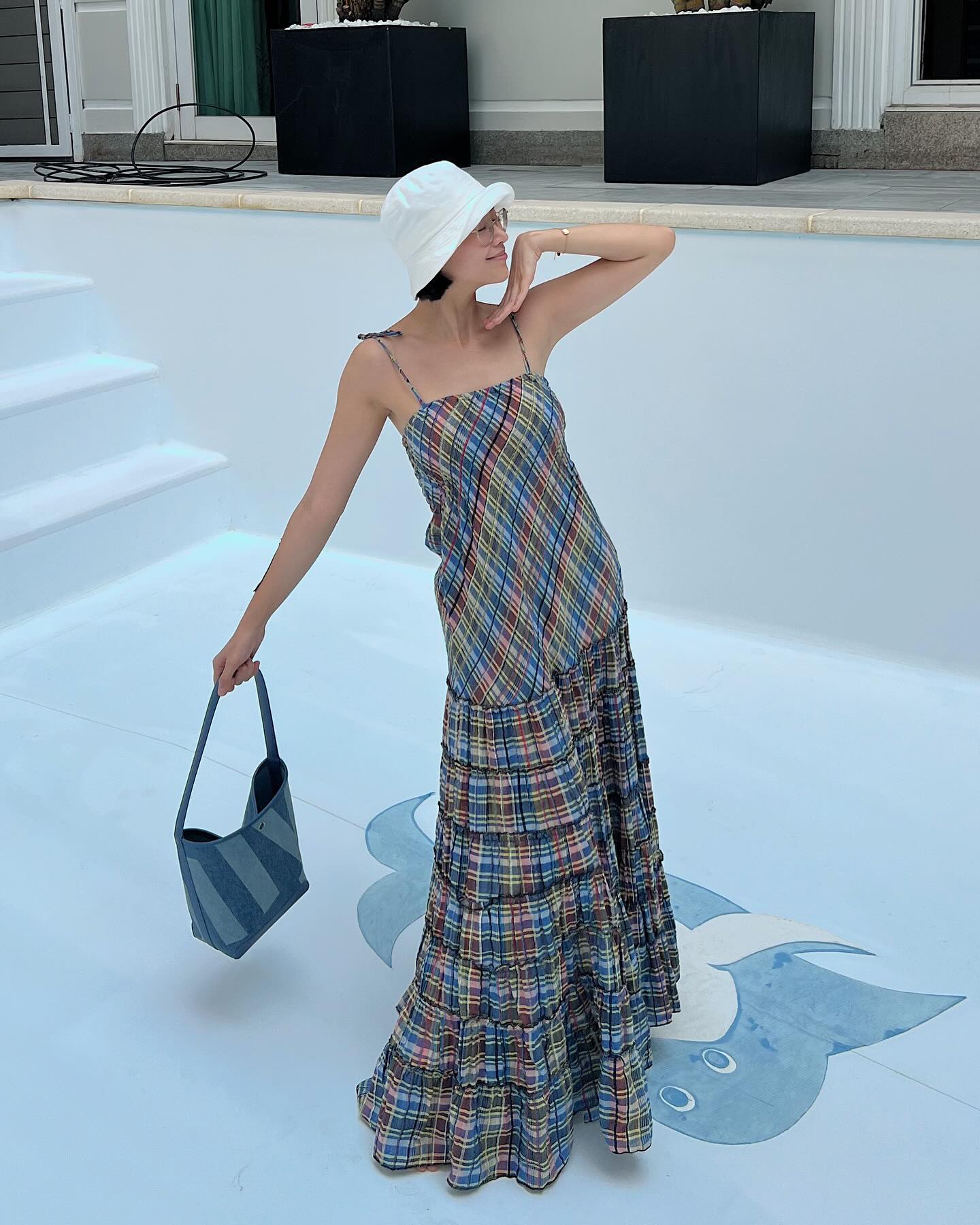 10 cách mặc váy maxi đi biển tham khảo từ các mỹ nhân Việt-5