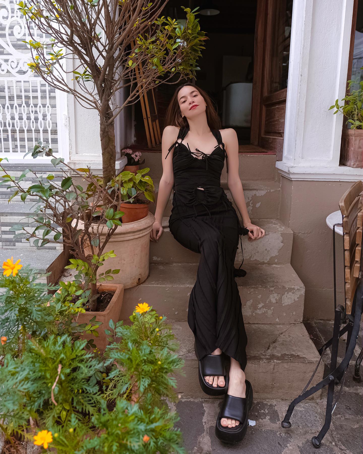 10 cách mặc váy maxi đi biển tham khảo từ các mỹ nhân Việt-7