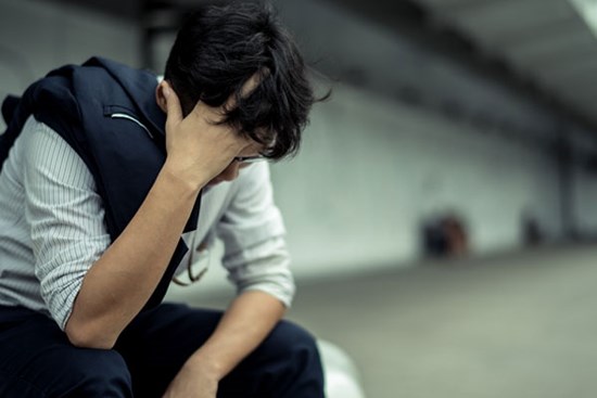 Chồng chết lặng phát hiện mình là người 'đổ vỏ' cho sếp của vợ