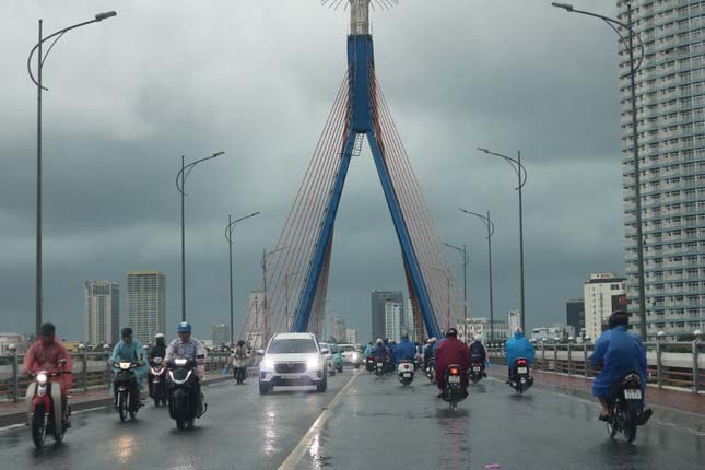 Nam Bộ, miền Trung sắp mưa lớn-1