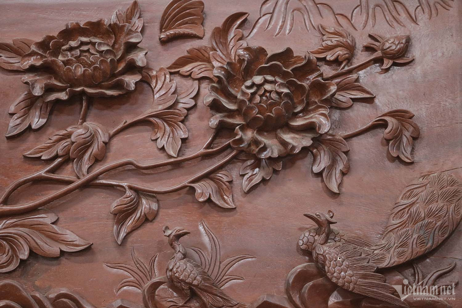 Ngôi nhà sàn được làm từ 500 khối gỗ lim, mất hơn 2 năm mới hoàn tất-6