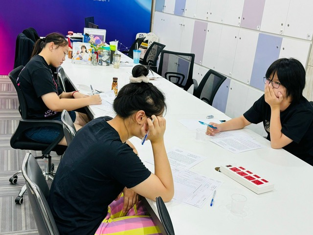 Ổn định tâm lý cho con trước kỳ thi tuyển sinh lớp 10-1