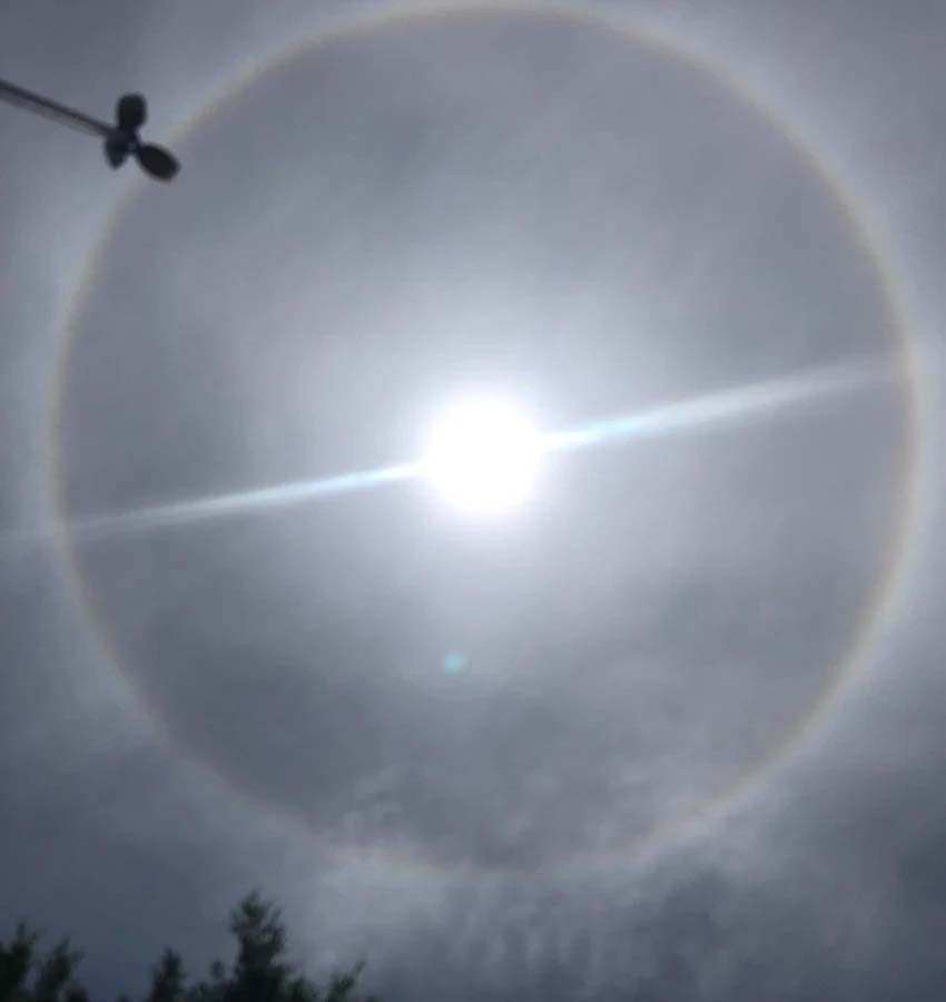 Xuất hiện hiện tượng quầng mặt trời: Liệu có bất thường?-1