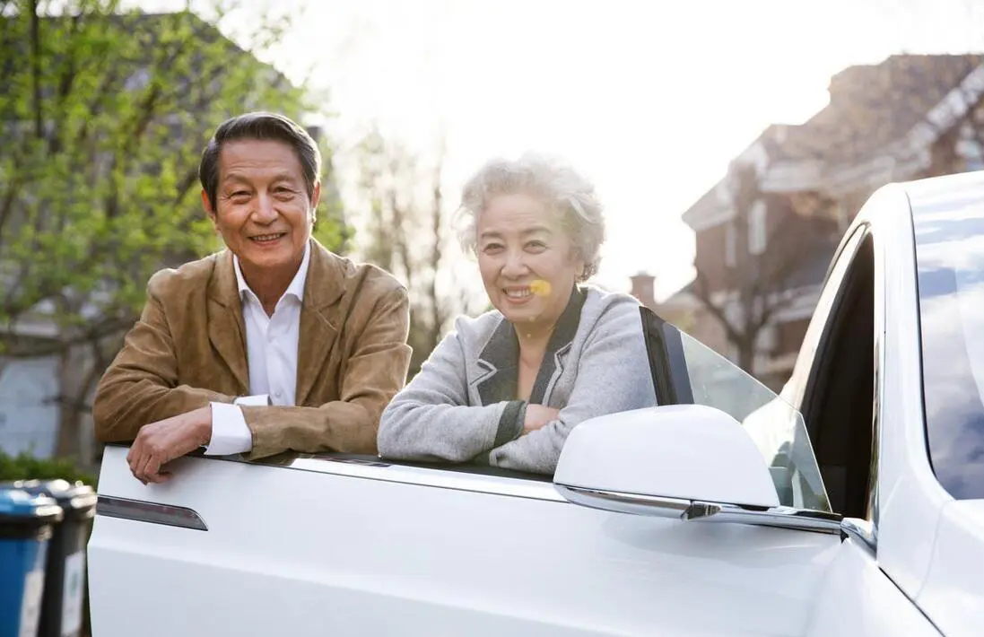 62 tuổi, vợ chồng tôi đi du lịch khắp nơi, càng ngày càng run sợ’: Không hiểu đang đi chơi hay đi hành xác!-1