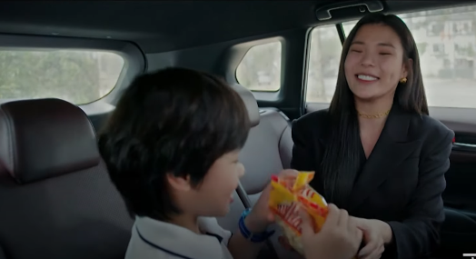 Bị chê gây ức chế khiến khán giả bỏ phim, Thúy Diễm nói gì?-1