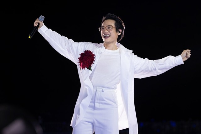 Mùng 3 Tết, Hà Anh Tuấn khiến dân mạng không kìm được nước mắt chỉ với 1 bức ảnh-3