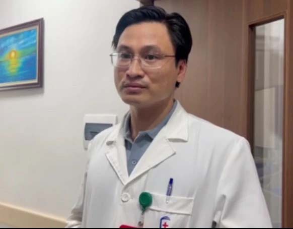 Nữ bác sĩ bị kính rơi vào người được xuất viện, bố nghẹn ngào động viên: Giờ con nằm trên giường bệnh lại là lúc bố được nhìn thấy con nhiều nhất-3