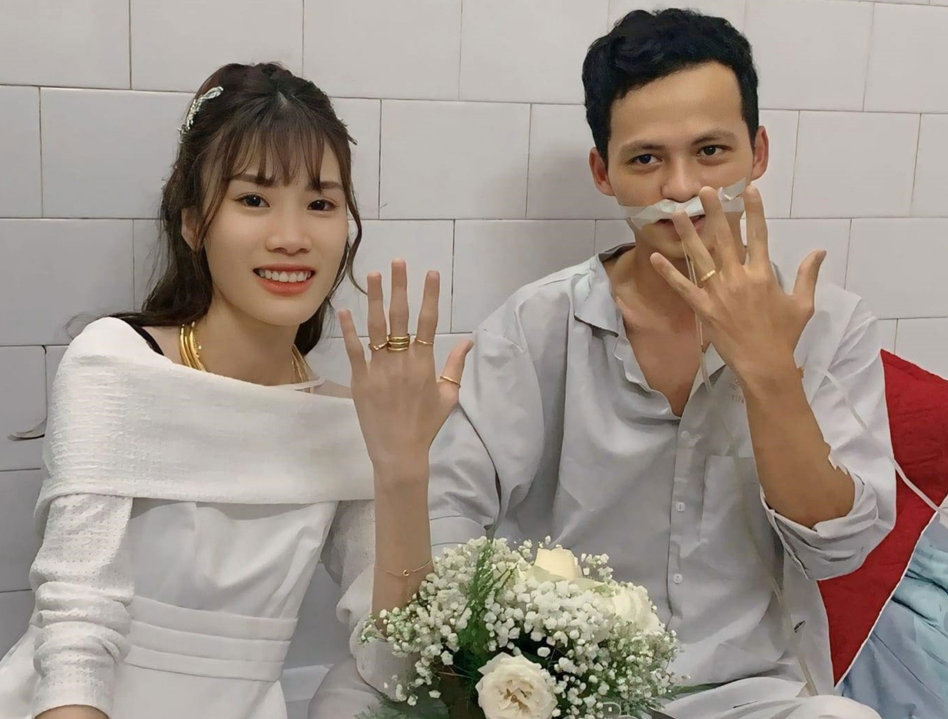 Chú rể đi cấp cứu trước ngày cưới, cô dâu ở Nam Định vào viện làm điều bất ngờ-2