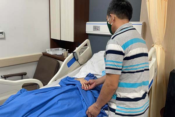 Một người mù liên tục bị tài xế xe buýt ngó lơ-2