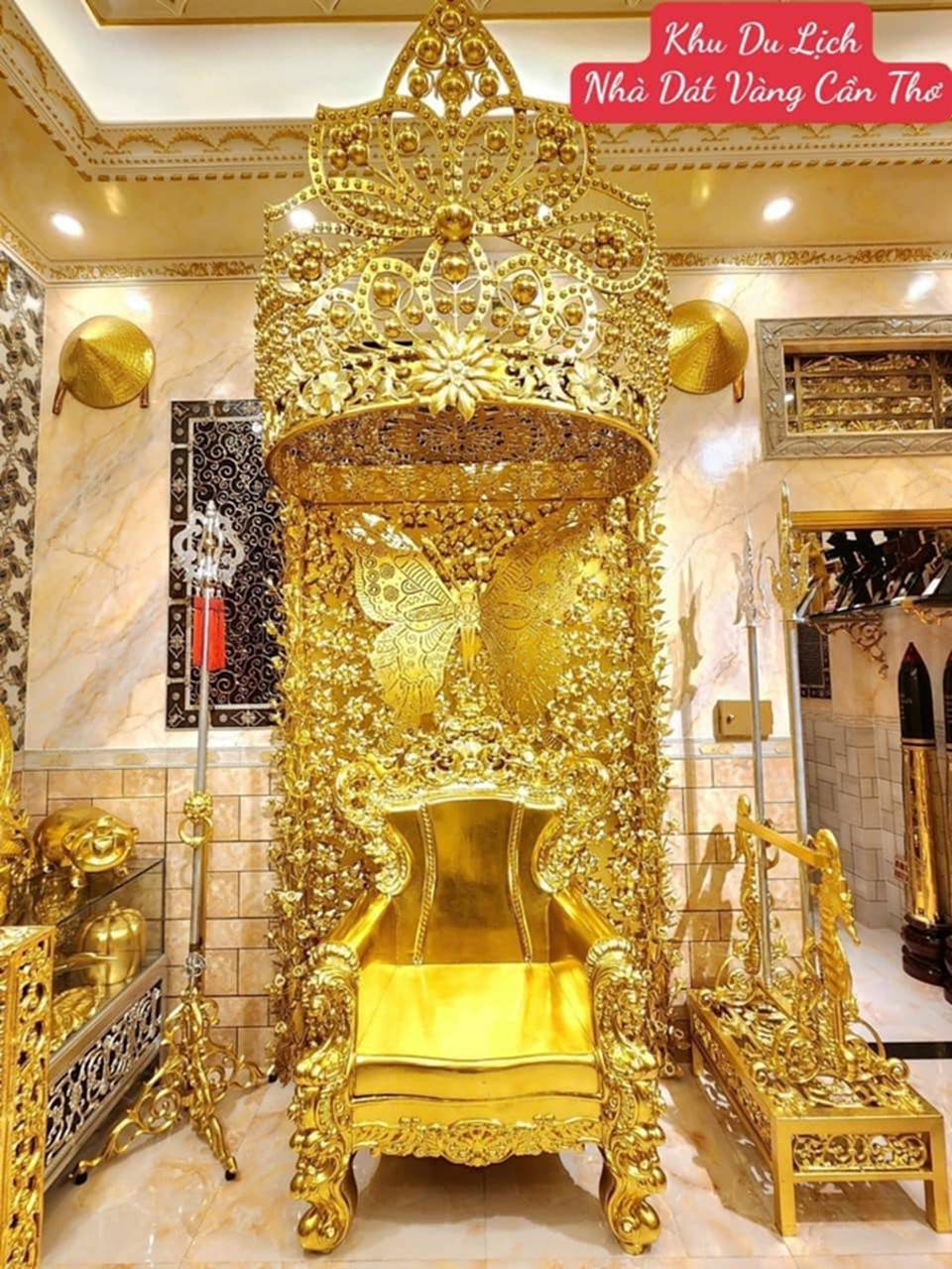 Lóa mắt với ngôi nhà dát vàng ở Cần Thơ: Du khách nghi ngờ không phải vàng thật, gia chủ tung chiêu khẳng định sự thật về tác phẩm của mình-17