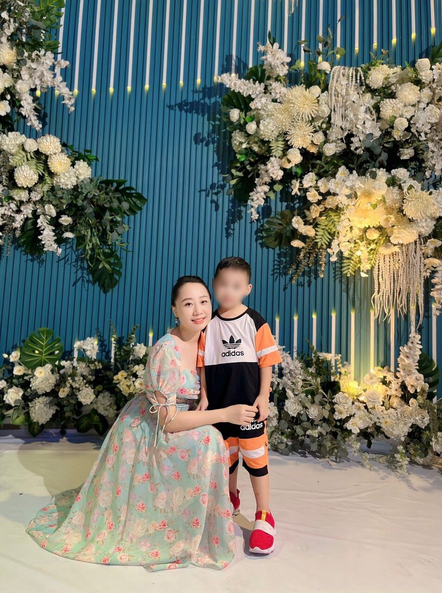 Cuộc sống hiện tại của nữ tiếp viên hàng không bị xe tông trên đường đi làm-2