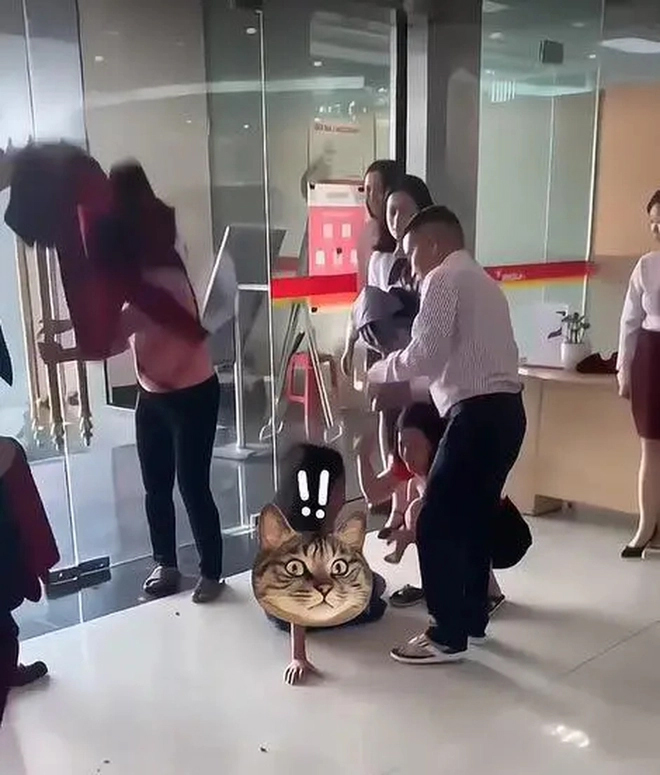 Khách sạn ở Hải Phòng phá tổ ong, 4 người nhập viện-1